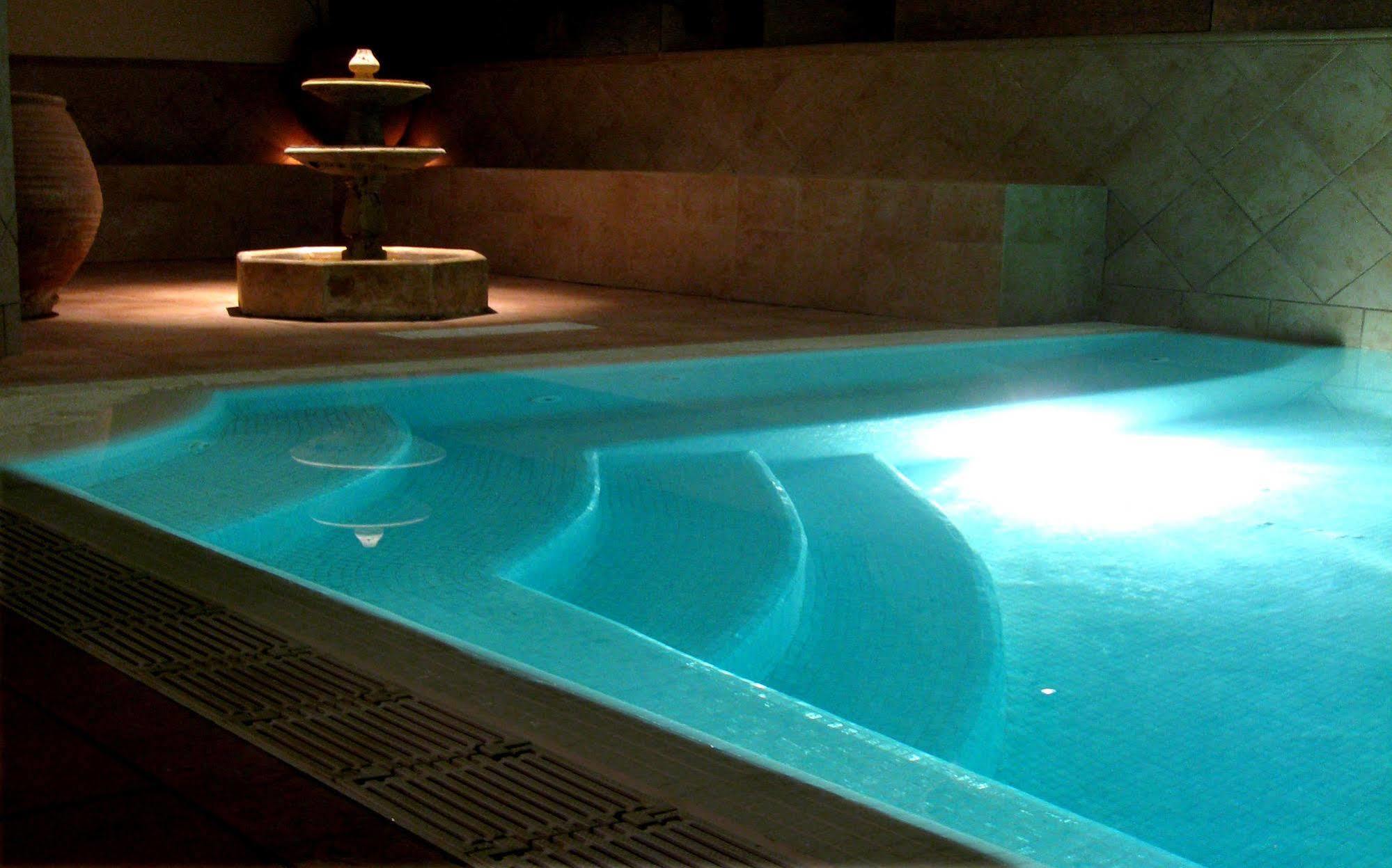 Arte Vida Suites & Spa Granada Eksteriør billede